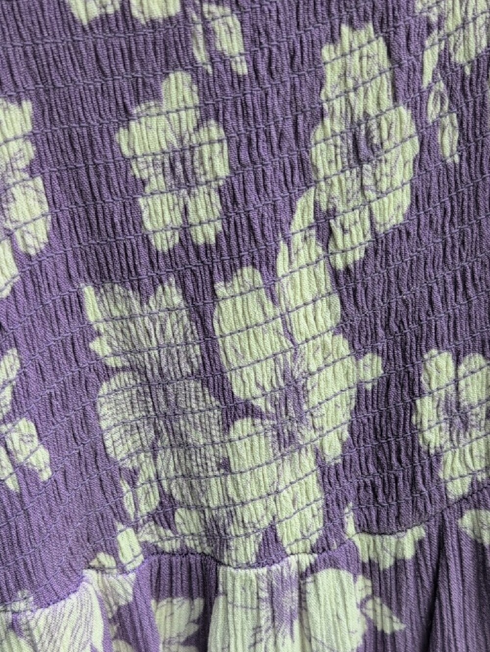 Ricki's Lavender and White Smocked Top S - Picture 3 of 3